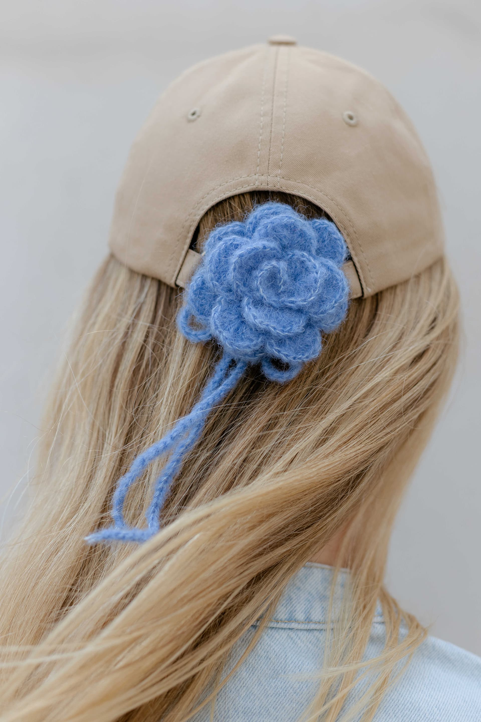 Beige baseball cap with optional silk accessory — view 8