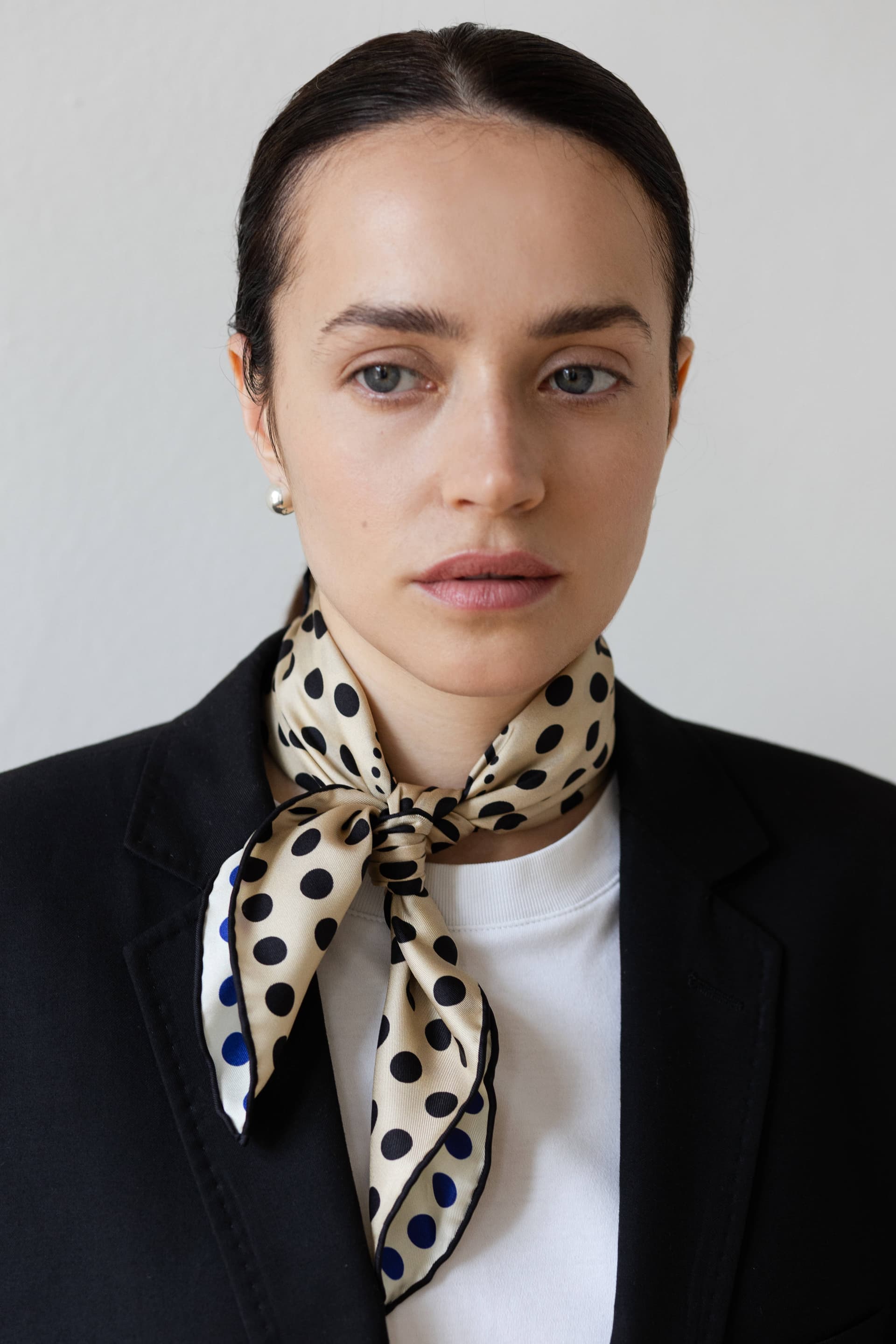 Silk Scarf 53 cm Polka Dot beige / cream — view 4