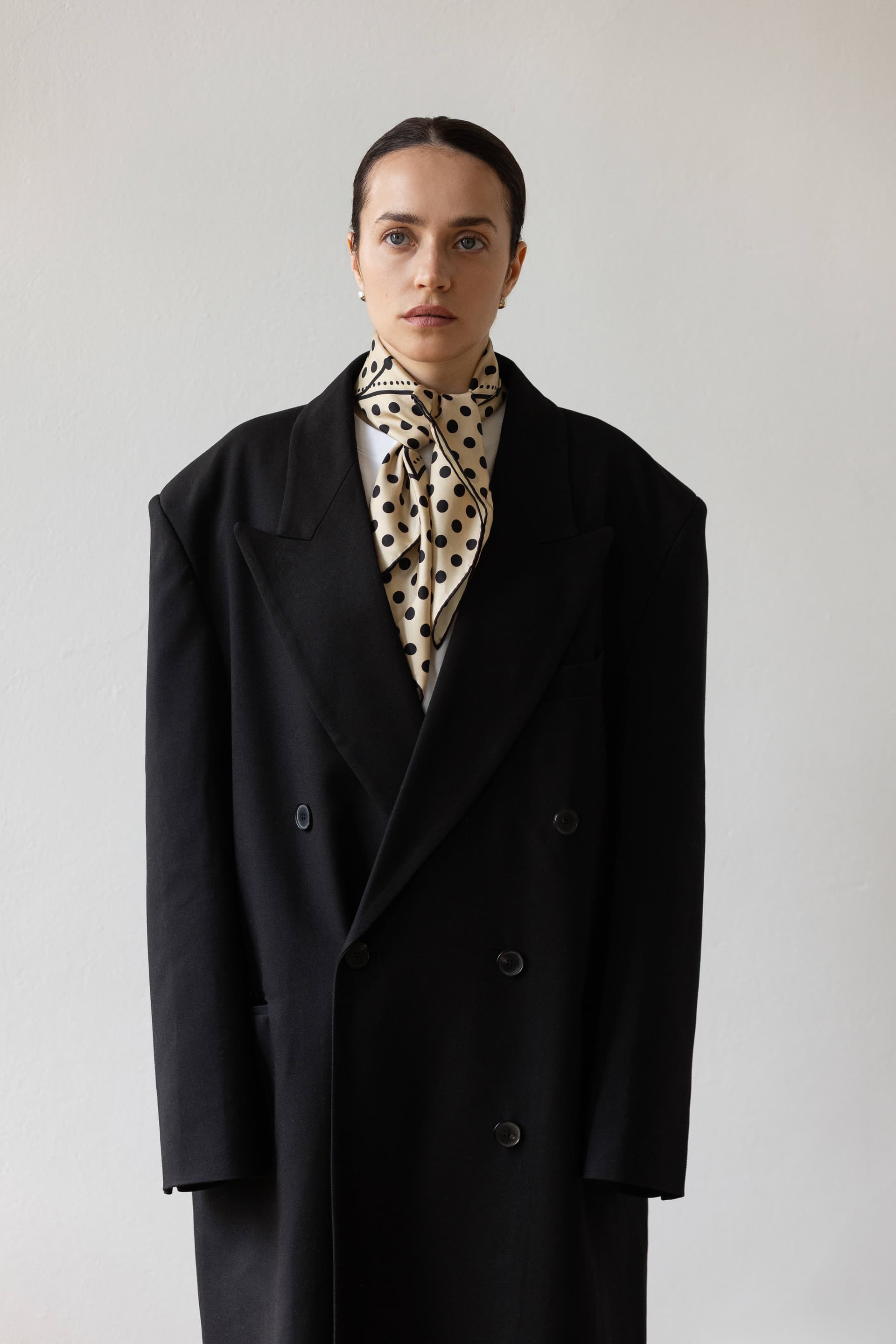 Jedwabna apaszka 65cm Polka Dot beige / cream — widok 6