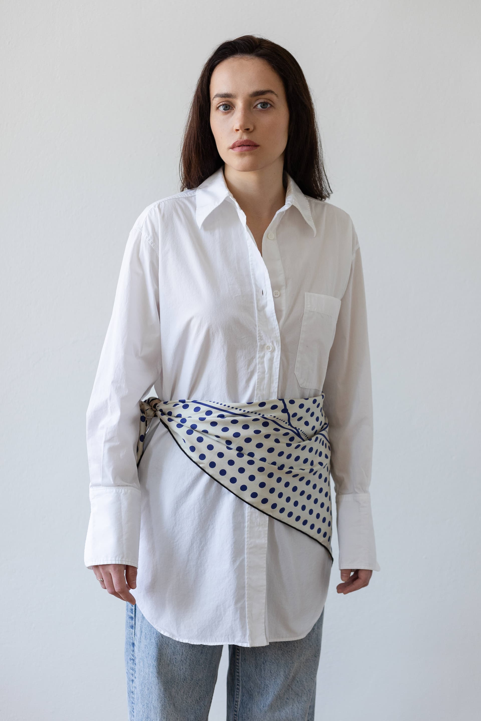 Jedwabna apaszka 90 cm Polka Dot beige / cream — widok 2
