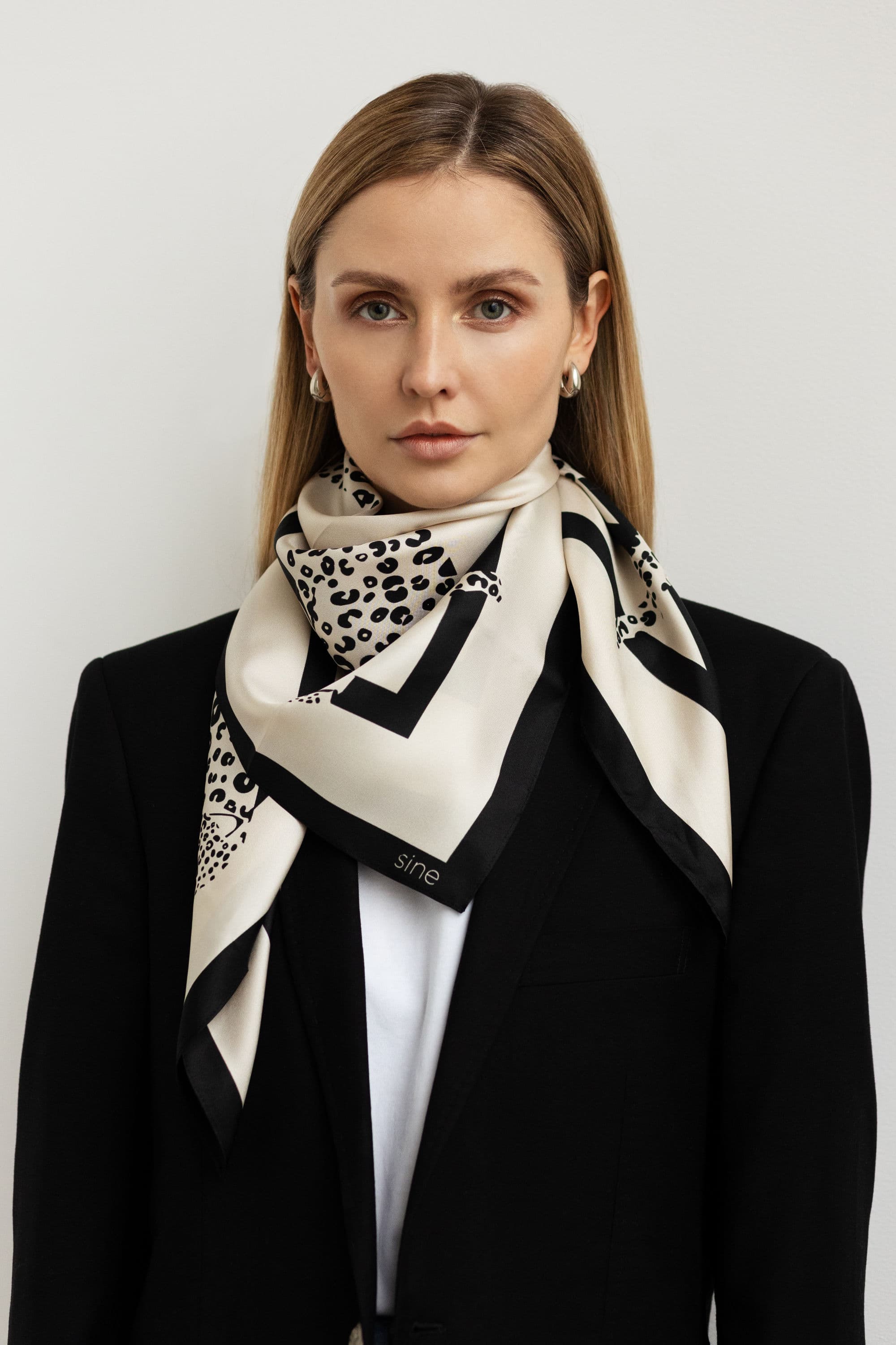 Jedwabna apaszka kremowa 90 cm | LAMPARTY | outlet