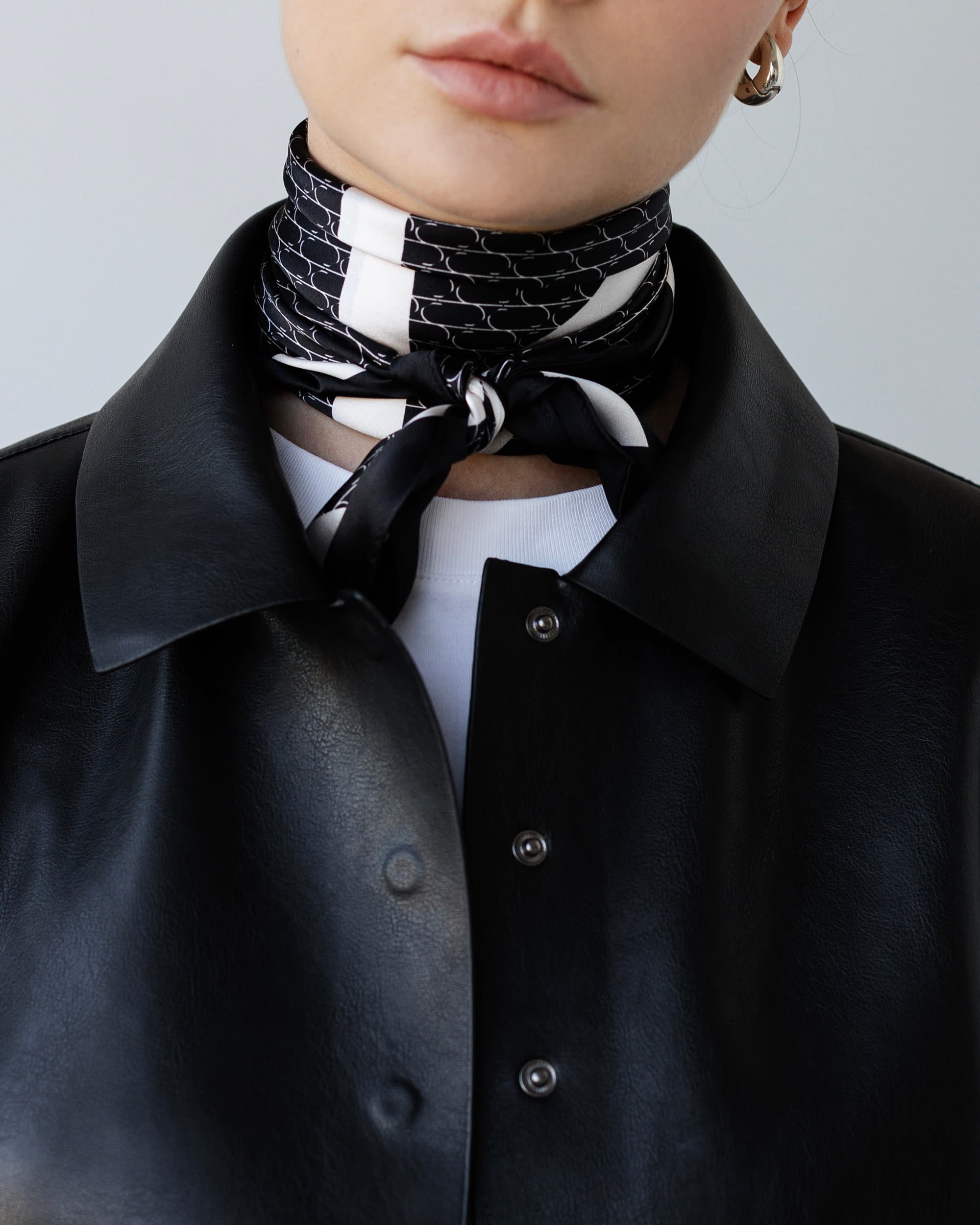 Jedwabna apaszka 65 cm | Sine Silk CLASSIC BLACK | outlet