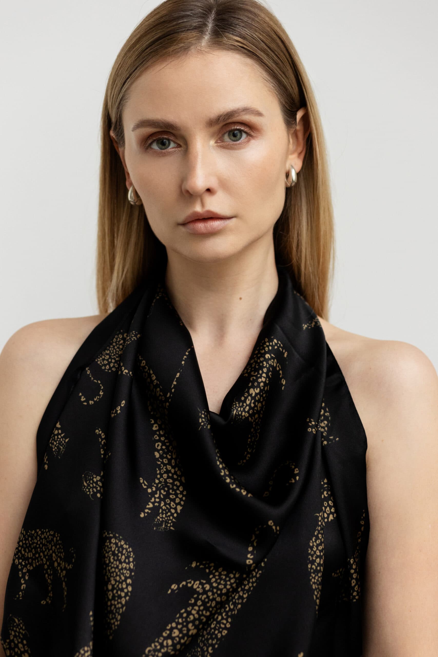 Black Silk Scarf 90 cm | LEOPARD — view 7