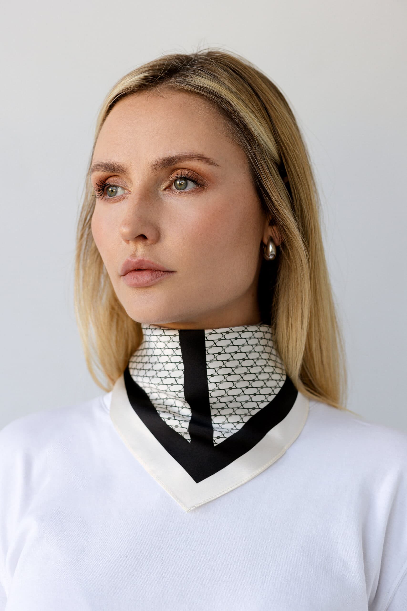 Jedwabna apaszka 53 cm | Sine Silk CLASSIC CREAM