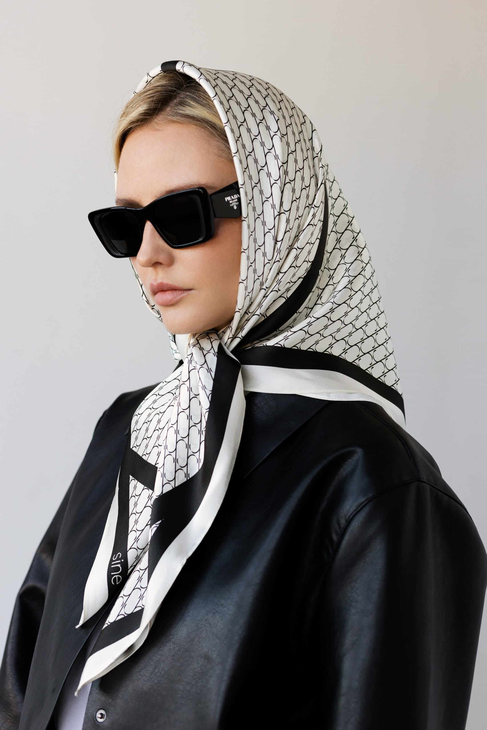 Silk Scarf 90 cm | Sine Silk CLASSIC CREAM — view 3