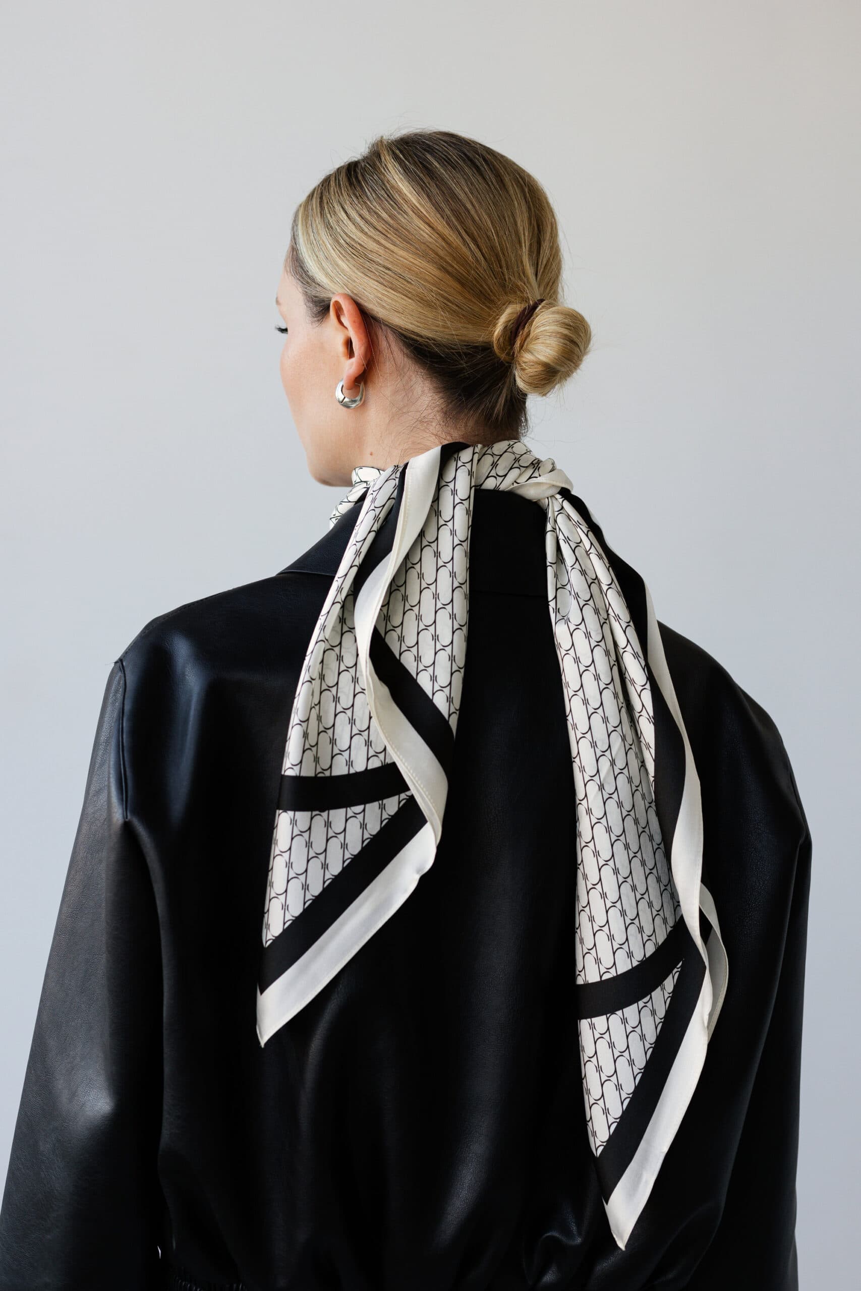 Silk Scarf 90 cm | Sine Silk CLASSIC CREAM — view 5