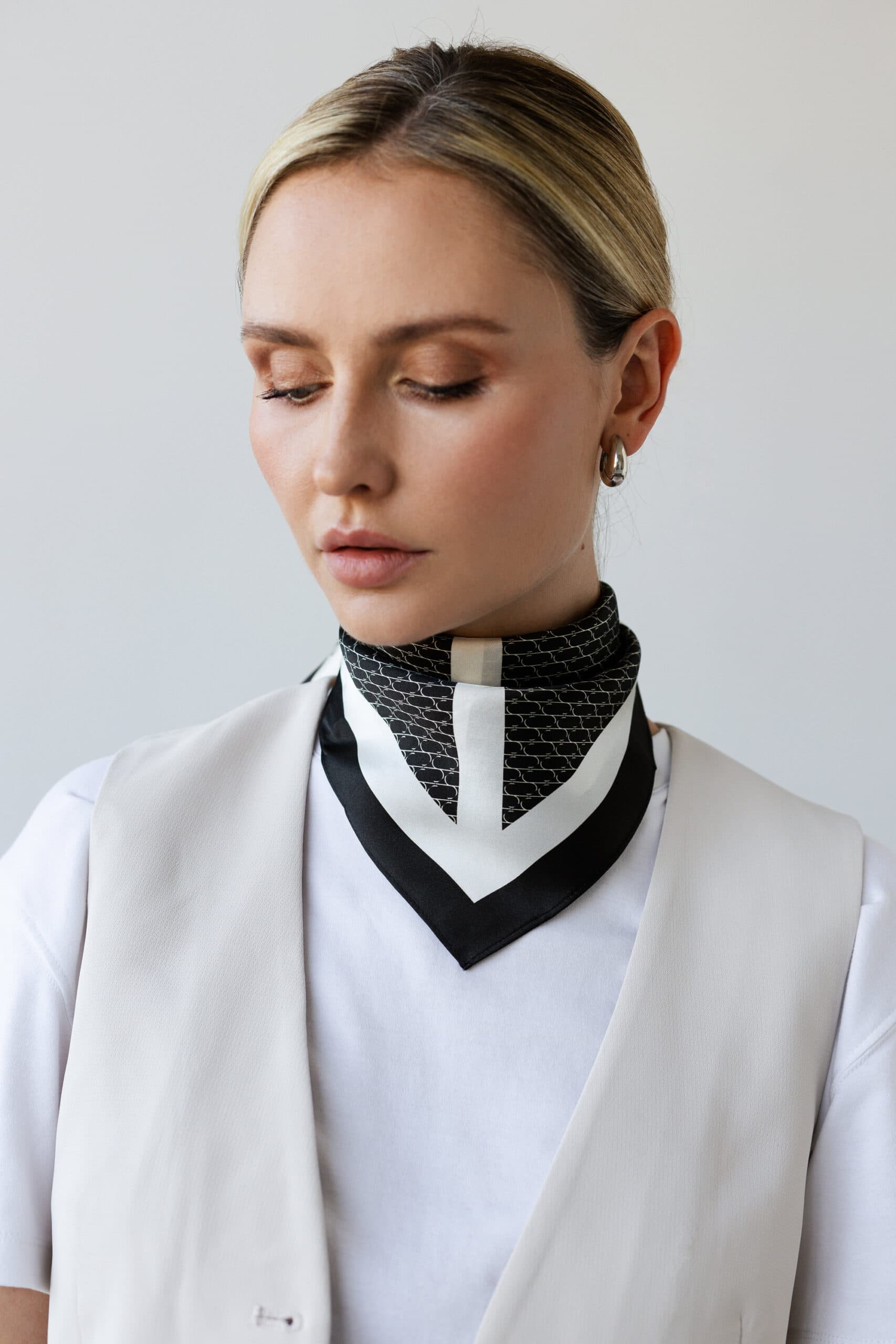 Silk Scarf 53 cm | Sine Silk CLASSIC BLACK — view 5