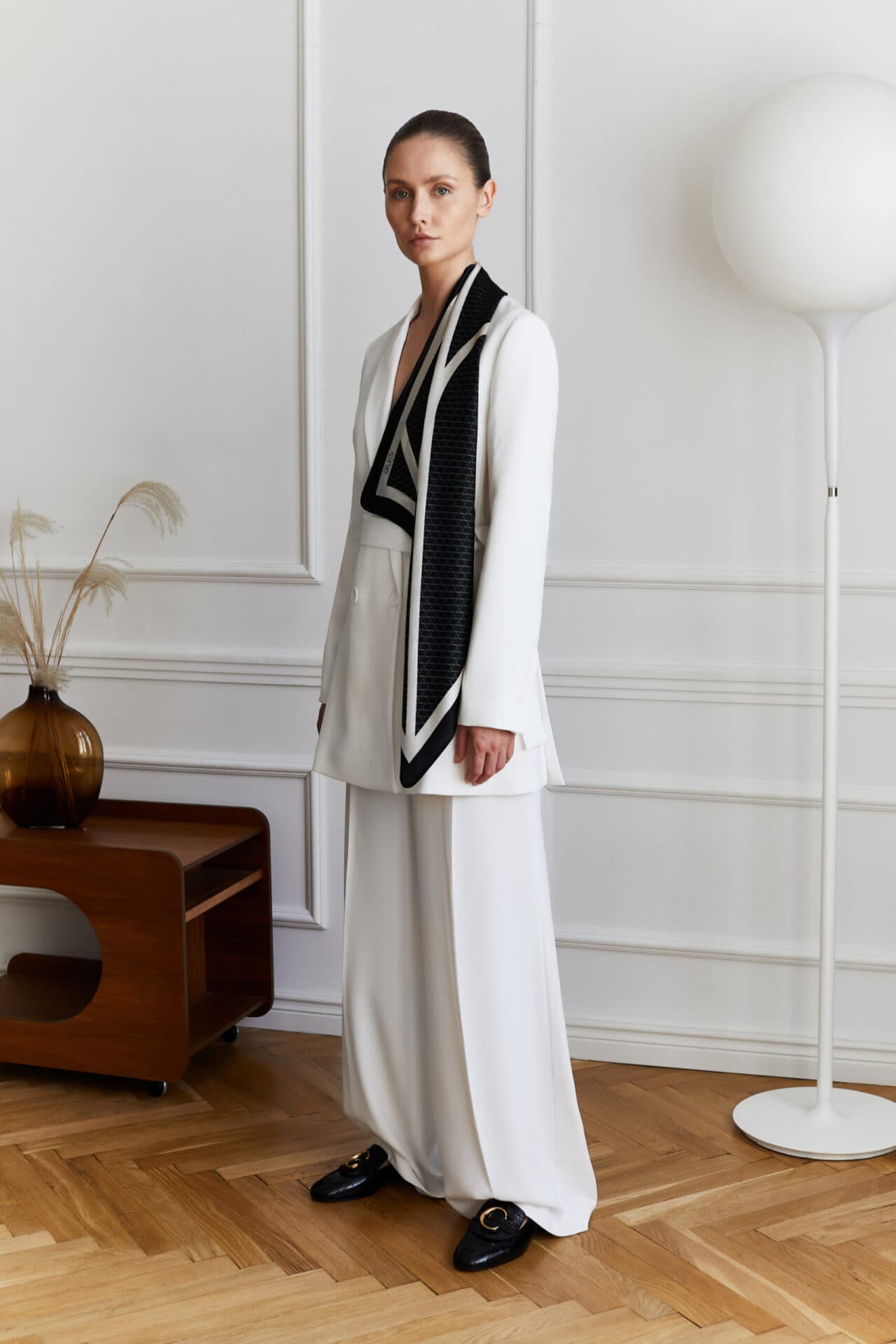 Jedwabna apaszka 65 cm | Sine Silk CLASSIC BLACK