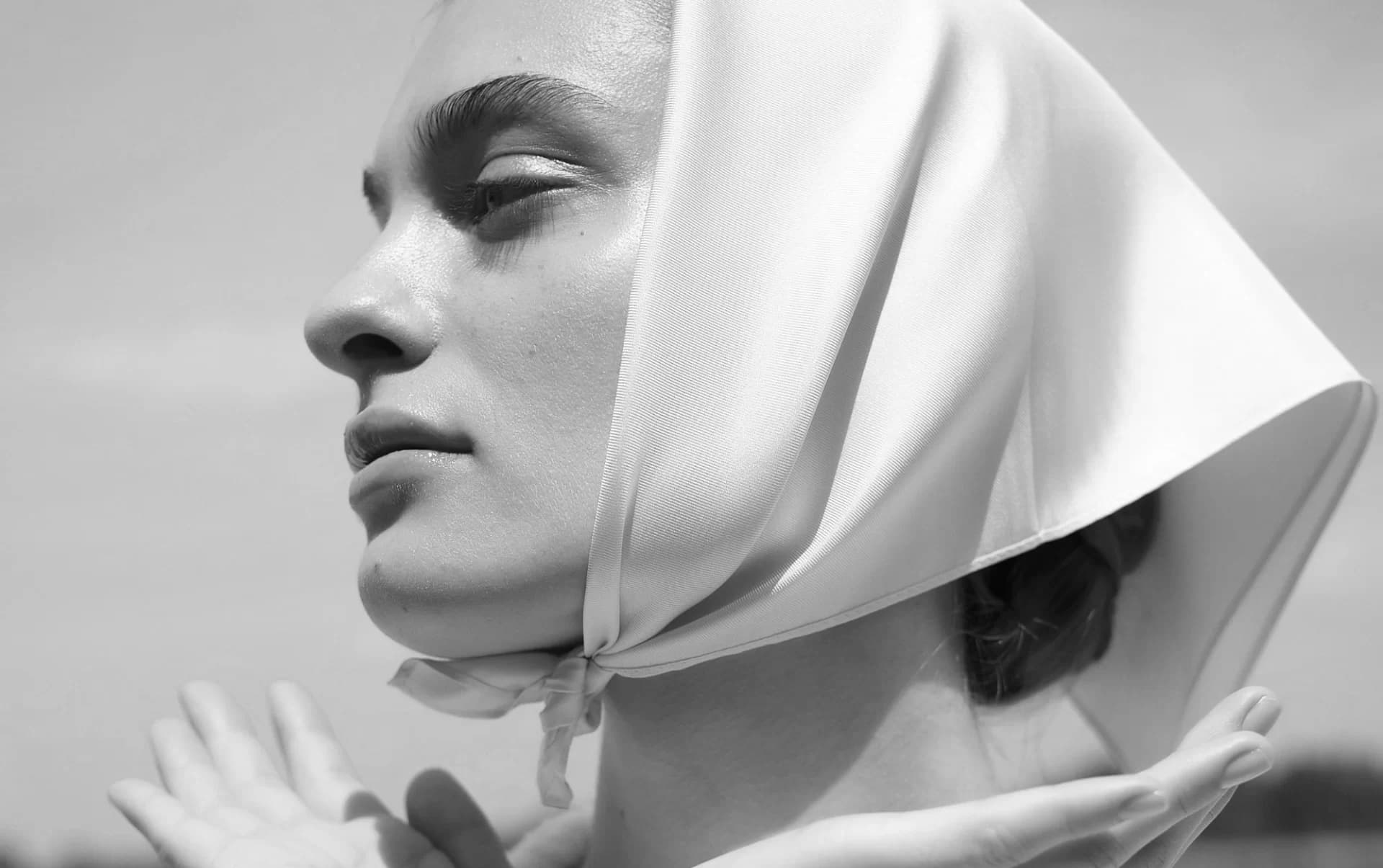 Silk scarves perfect for any season – they cool in summer and warm in winter.